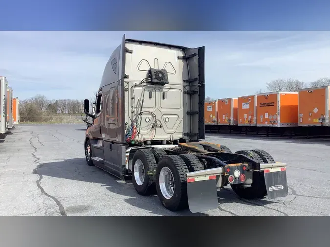 2022 Freightliner Cascadia 1260ad80927ba427bd3206799650808f3a6