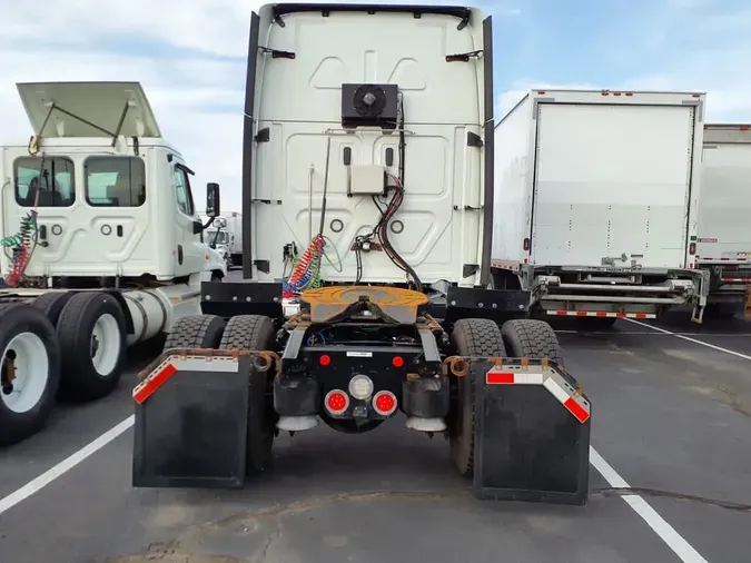 2020 FREIGHTLINER/MERCEDES CASCADIA 1250ad955fb3b4b6be6f837cd8717861e3c