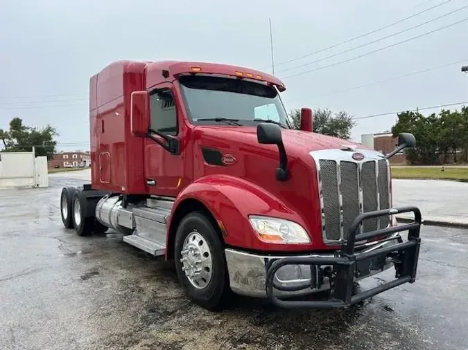 2022 Peterbilt 579