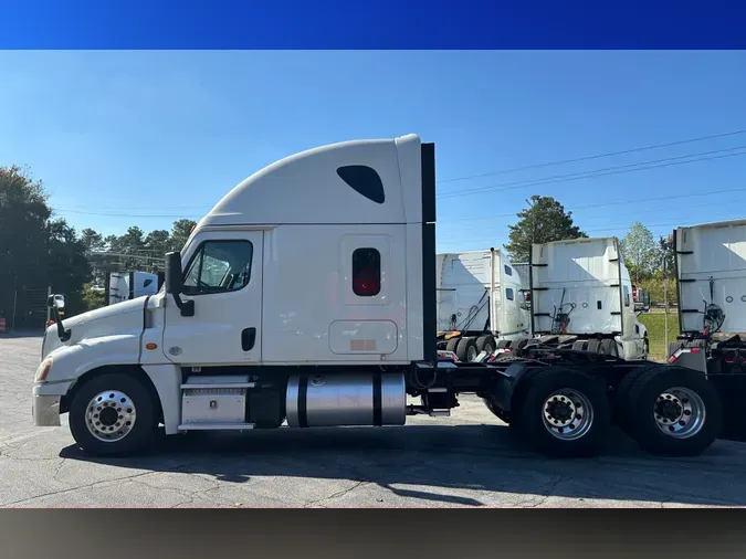 2019 FREIGHTLINER CASCADIA