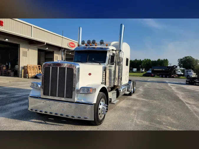 2020 Peterbilt 389