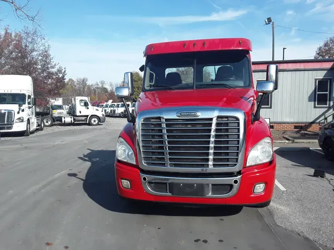 2019 FREIGHTLINER/MERCEDES CASCADIA 125