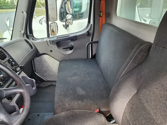 2018 FREIGHTLINER M2 1060ae5e328e9f9c7fdc9cc63b40aab7a71