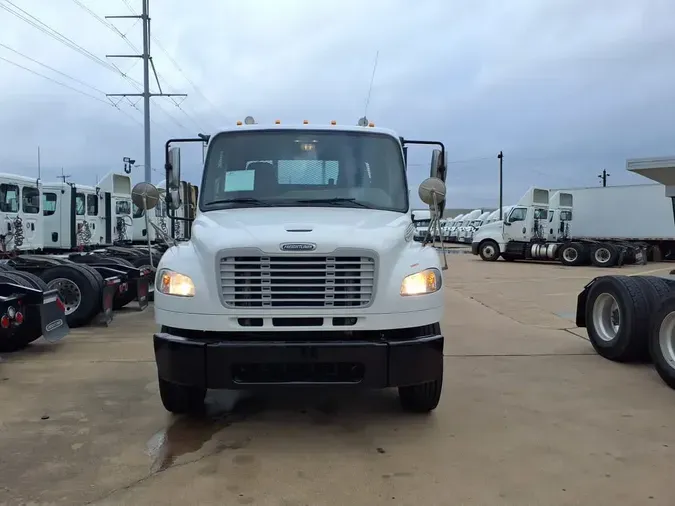 2018 FREIGHTLINER/MERCEDES M2 106