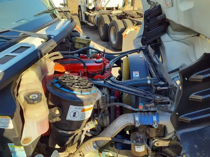 2012 FREIGHTLINER/MERCEDES M2 106