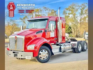 2024 KENWORTH T880