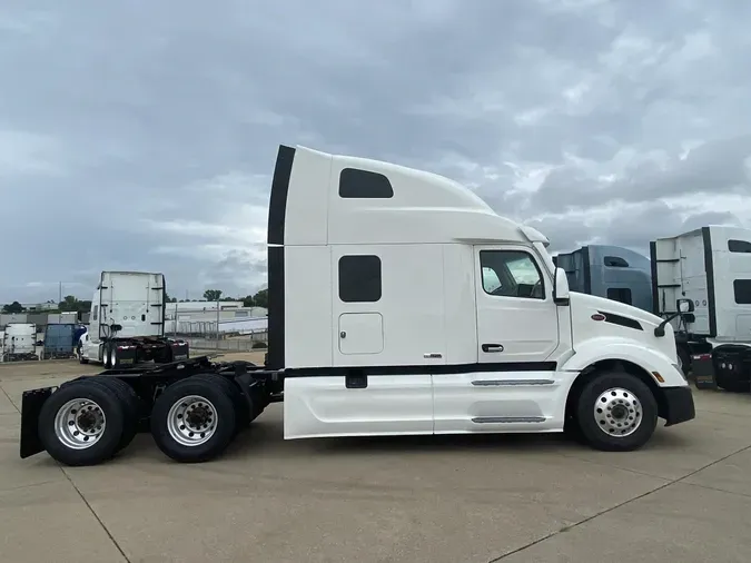 2022 PETERBILT 579