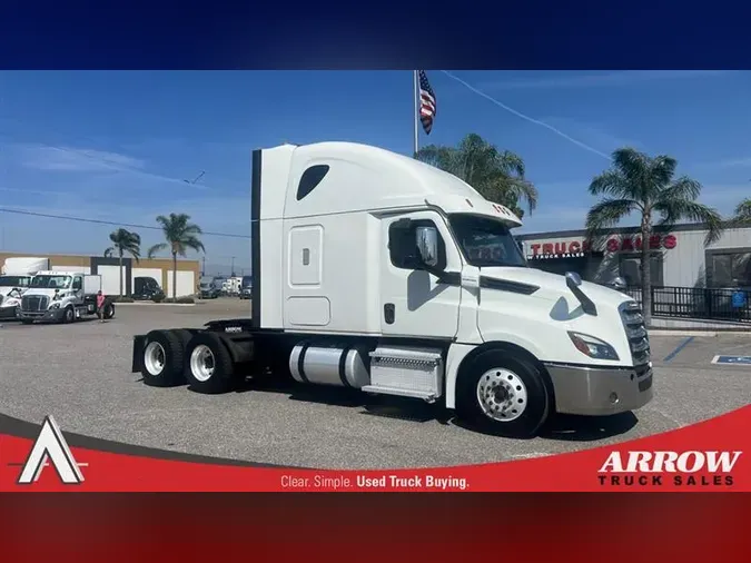 2019 FREIGHTLINER CA126