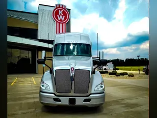 2017 Kenworth T680