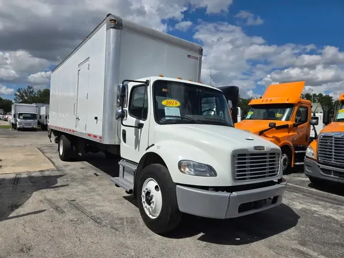 2019 FREIGHTLINER M2 106