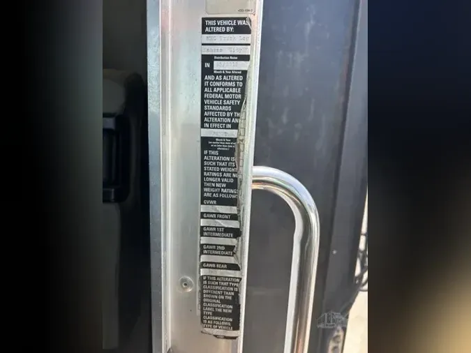 2007 KENWORTH T300