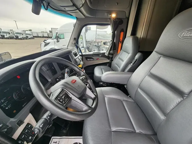 2023 PETERBILT 579