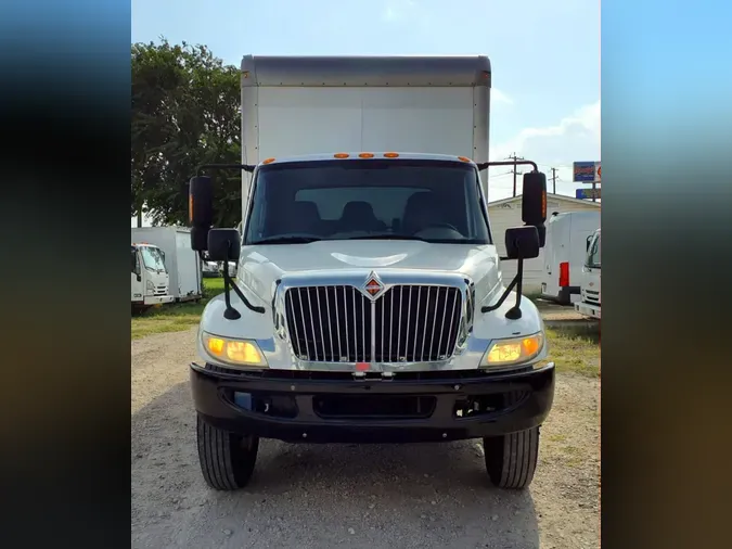 2018 NAVISTAR INTERNATIONAL 4300 LP