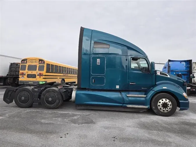 2021 KENWORTH T680