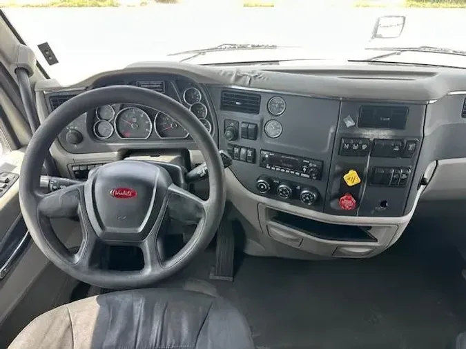2022 Peterbilt 579