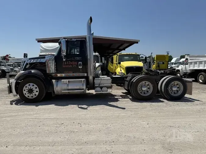 2010 INTERNATIONAL LONESTAR