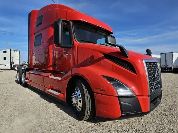 2024 VOLVO VNL64T860