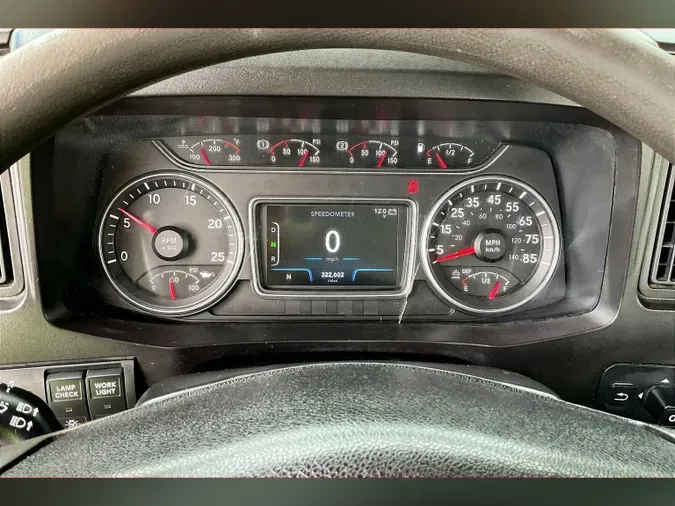 2019 INT LT625 6x4