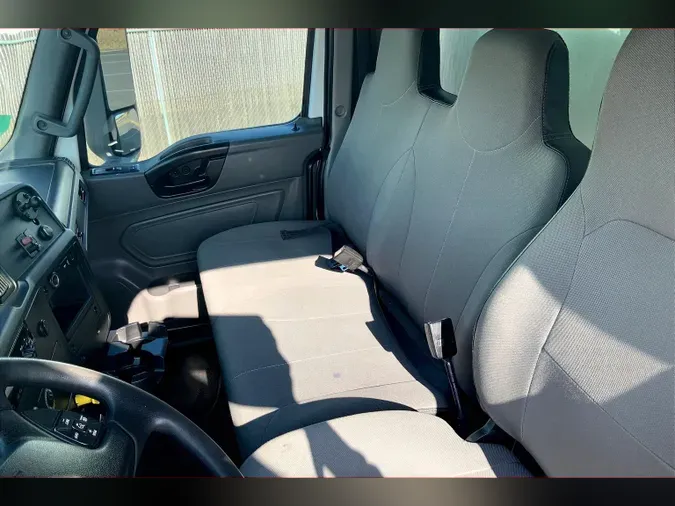 2020 INT MV607