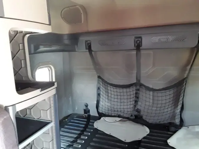 2020 FREIGHTLINER/MERCEDES CASCADIA 125
