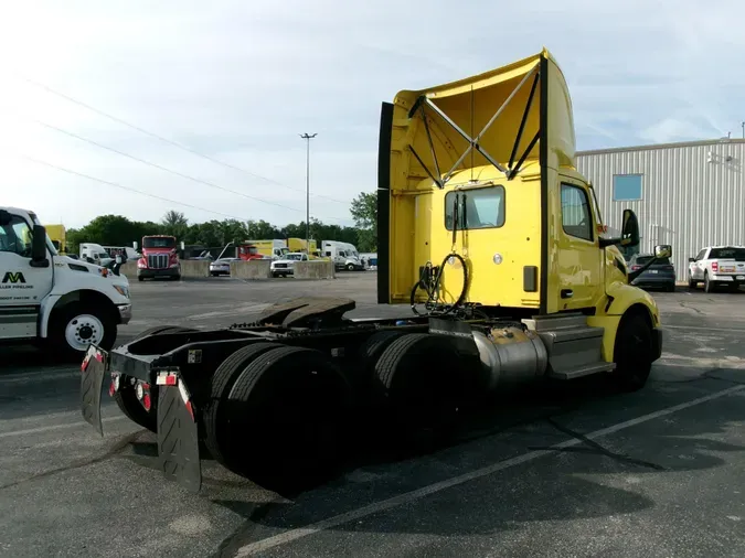2023 Peterbilt 5790b1ae26c55dc6abc2b2340ff0996652f