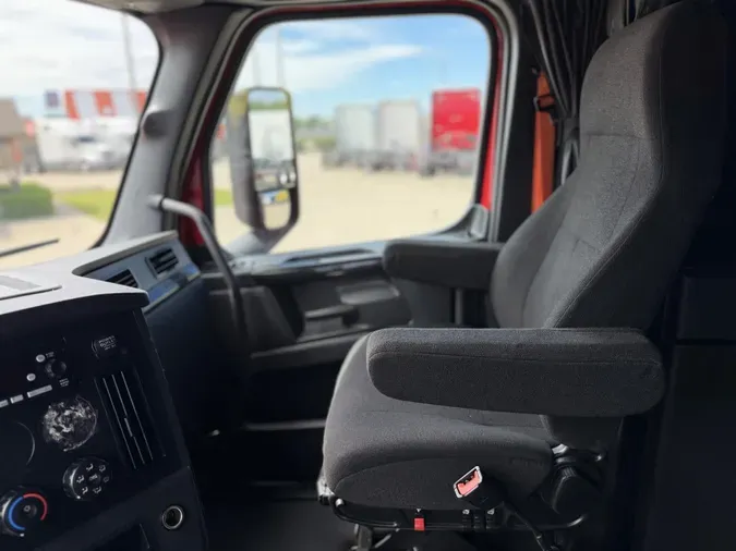 2023 Freightliner Cascadia