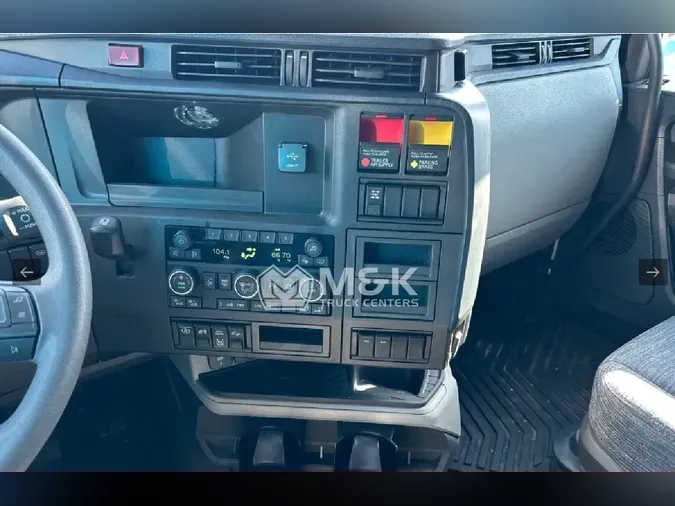 2026 VOLVO VNL64T8600b204ef43c4ea9ed972d0eca53cad855