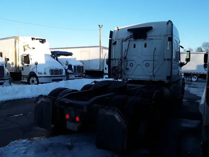 2018 FREIGHTLINER/MERCEDES CASCADIA 113