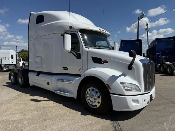 2022 Peterbilt 579