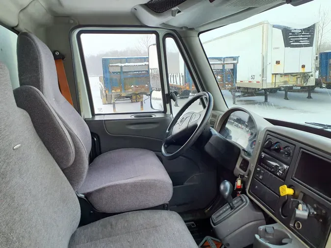 2016 NAVISTAR INTERNATIONAL 4300