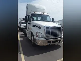 2018 FREIGHTLINER/MERCEDES CASCADIA 125