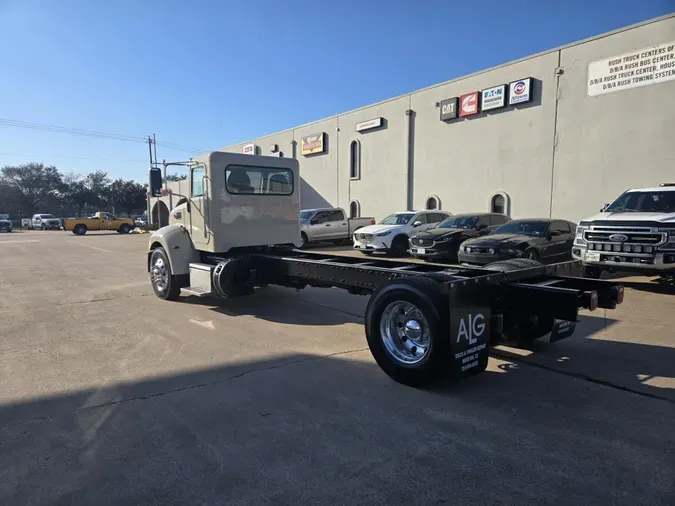 2018 Peterbilt 337