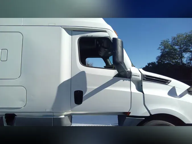 2022 Freightliner Cascadia 1260b33c2d8e6c42f5e139d39b6a373b8d2