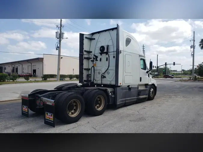2021 Freightliner Cascadia