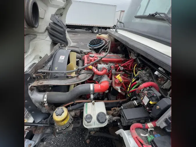 2019 FREIGHTLINER M2 106