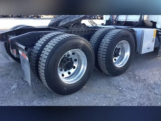 2021 Freightliner Cascadia 126