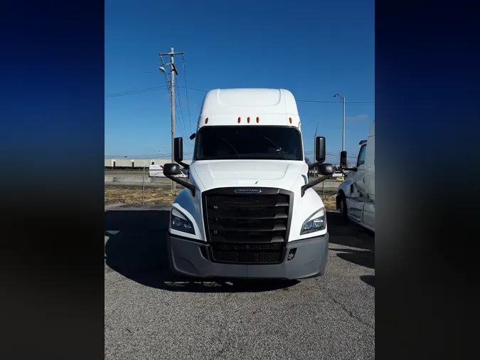 2018 FREIGHTLINER/MERCEDES PT126064ST