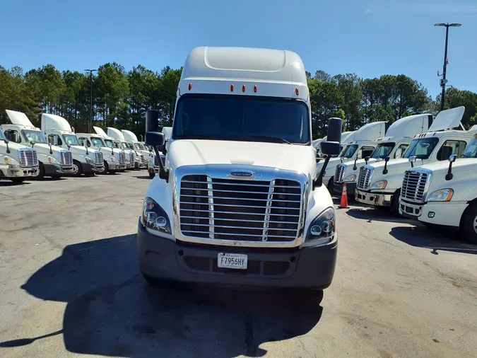 2019 FREIGHTLINER/MERCEDES CASCADIA 125