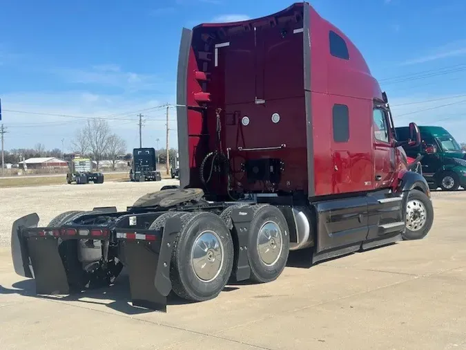 2023 PETERBILT 579