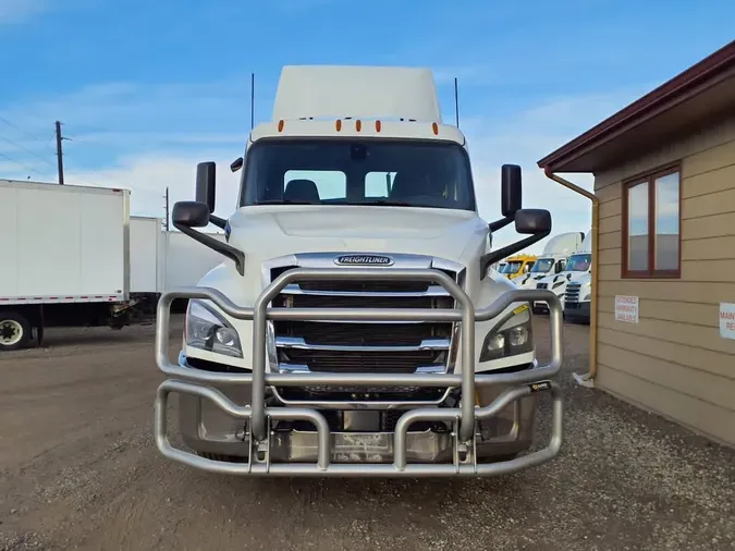 2019 FREIGHTLINER/MERCEDES NEW CASCADIA PX126640b3e407b09cfa966cbe2e5ee20a8add3