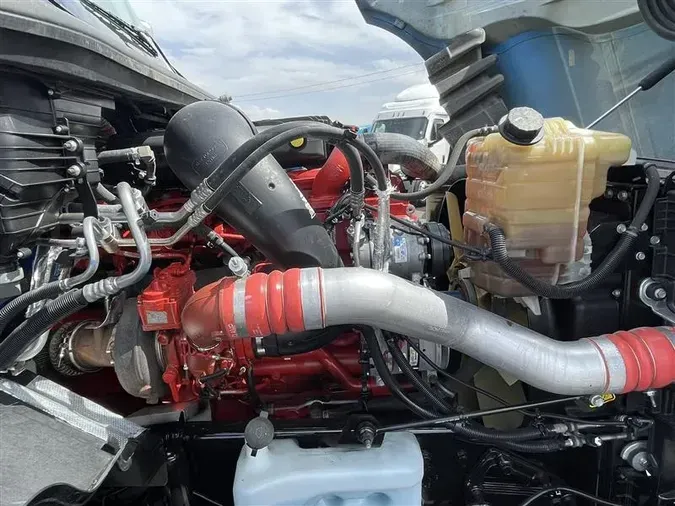 2020 INTERNATIONAL LT