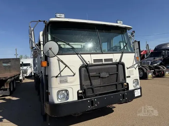 2011 AUTOCAR XPEDITOR