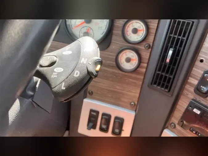 2019 FREIGHTLINER CD122SD