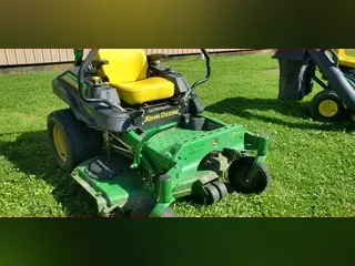 2013 John Deere Z915B