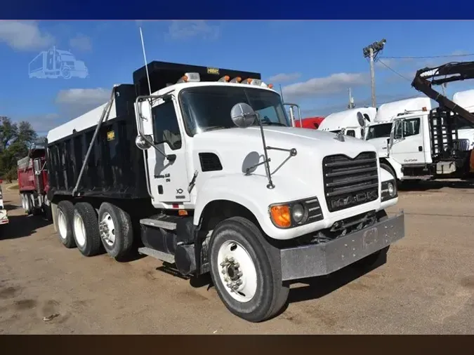 2006 MACK GRANITE CV713