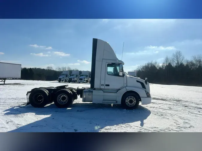 2018 Volvo VNL300