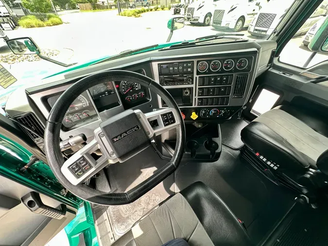 2023 Mack ANTHEM 64T