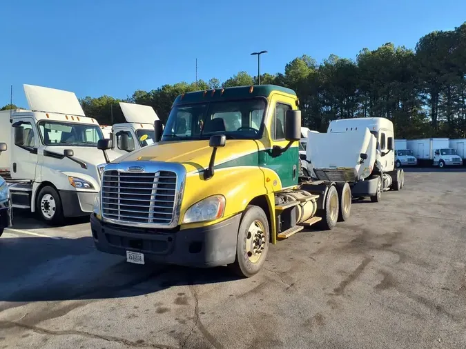 2017 FREIGHTLINER/MERCEDES CASCADIA 125