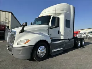 2018 INTERNATIONAL LT