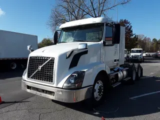 2018 VOLVO VNL64TRACTOR